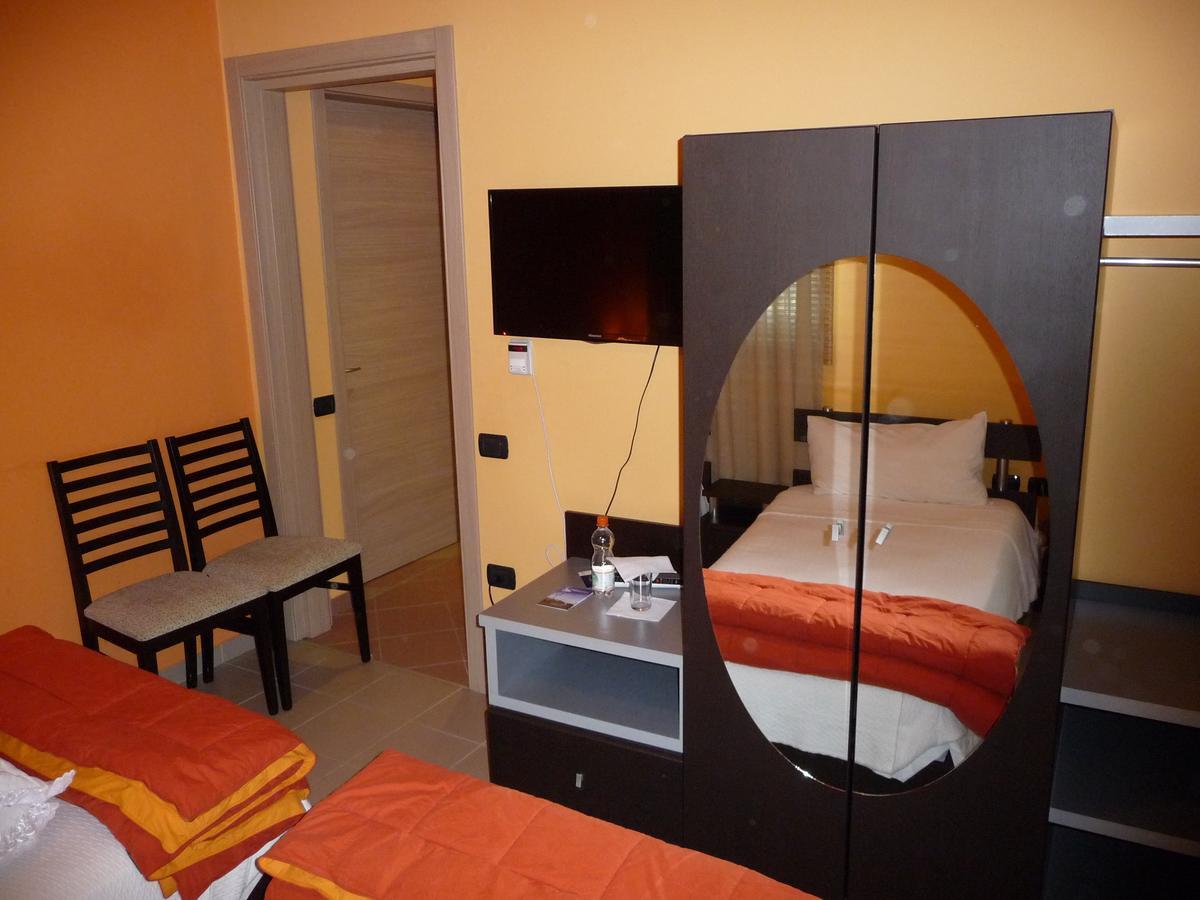 Luani A Hotel Shkodër 객실 사진